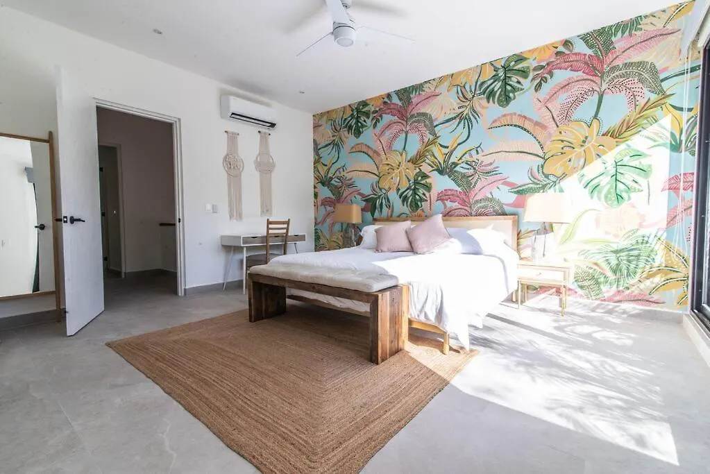 Beautiful 4Br, Up To 8 Guests, Private Pool, 10 Min To Beach Playa del Carmen Holiday home