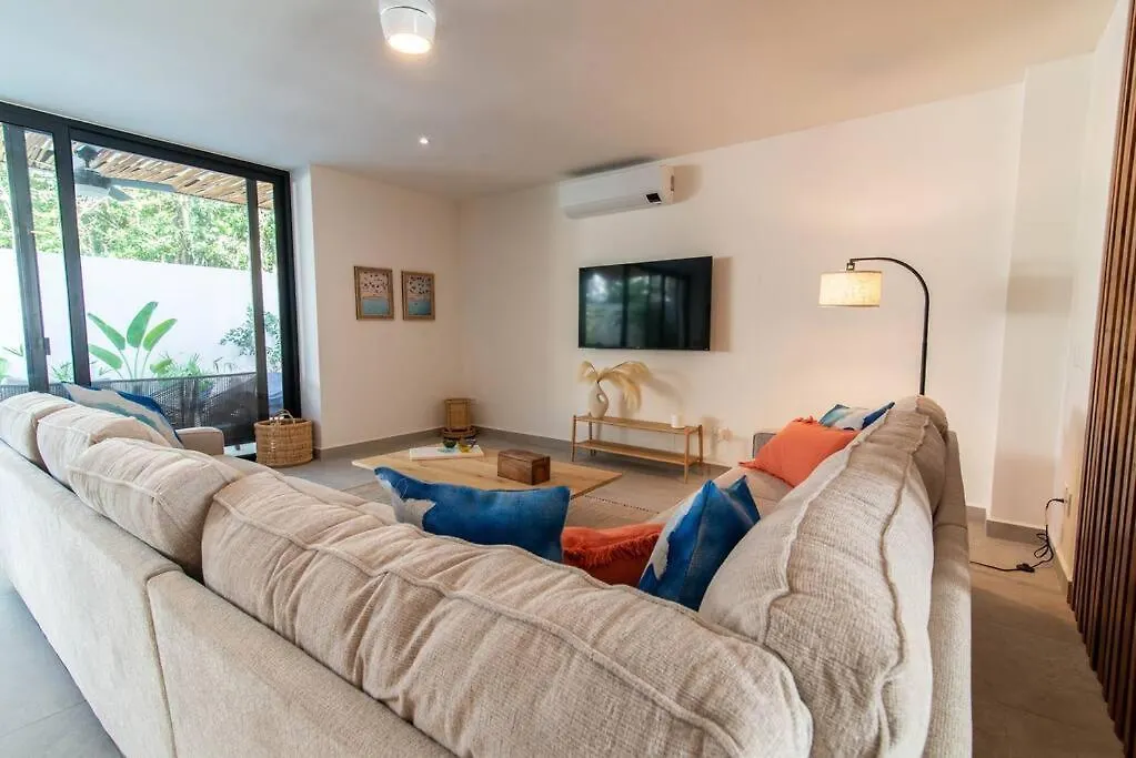 Beautiful 4Br, Up To 8 Guests, Private Pool, 10 Min To Beach Playa del Carmen